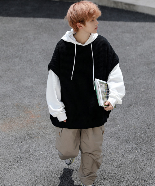 neos（ネオス）の「【neos -addictive design-】ビッグシルエット クルーネック ワッフル ベスト（ベスト・メンズ・ブルー/グリーン/ブラック/イエロー/チャコールグレー/アイボリー・LARGE/MEDIUM）」の8枚目の写真