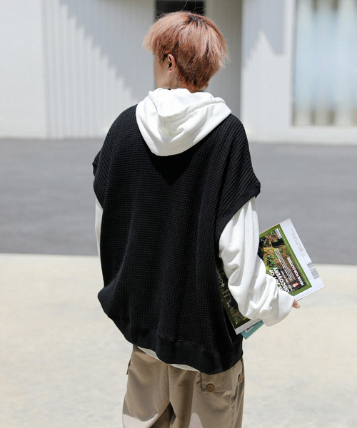 neos（ネオス）の「【neos -addictive design-】ビッグシルエット クルーネック ワッフル ベスト（ベスト・メンズ・ブルー/グリーン/ブラック/イエロー/チャコールグレー/アイボリー・LARGE/MEDIUM）」の10枚目の写真
