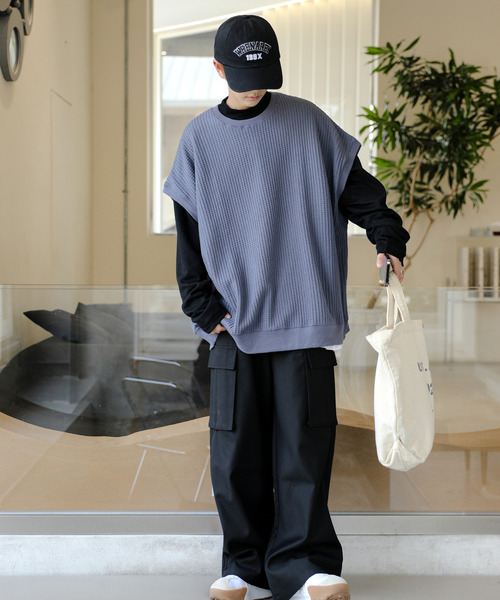 neos（ネオス）の「【neos -addictive design-】ビッグシルエット クルーネック ワッフル ベスト（ベスト・メンズ・ブルー/グリーン/ブラック/イエロー/チャコールグレー/アイボリー・LARGE/MEDIUM）」の18枚目の写真