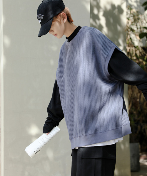 neos（ネオス）の「【neos -addictive design-】ビッグシルエット クルーネック ワッフル ベスト（ベスト・メンズ・ブルー/グリーン/ブラック/イエロー/チャコールグレー/アイボリー・LARGE/MEDIUM）」の21枚目の写真