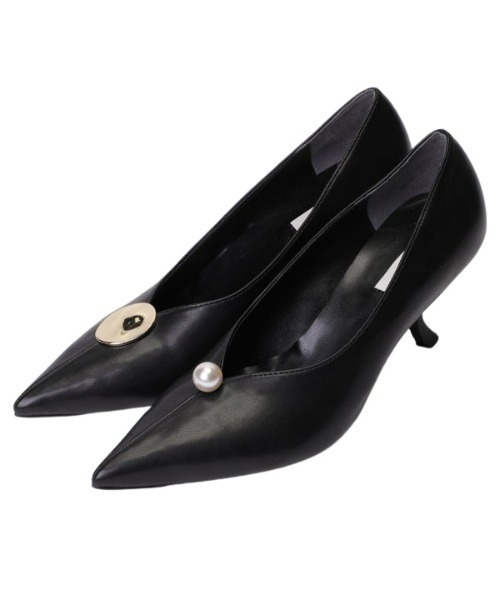 EIMY ISTOIRE（エイミーイストワール）の「アシンメトリーチャームパンプス（パンプス・レディース・ホワイト/ブラック/ピンク/ライム・S/M/L）」の18枚目の写真