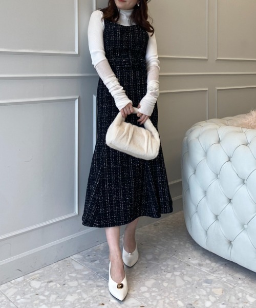 EIMY ISTOIRE（エイミーイストワール）の「アシンメトリーチャームパンプス（パンプス・レディース・ホワイト/ブラック/ピンク/ライム・S/M/L）」の7枚目の写真