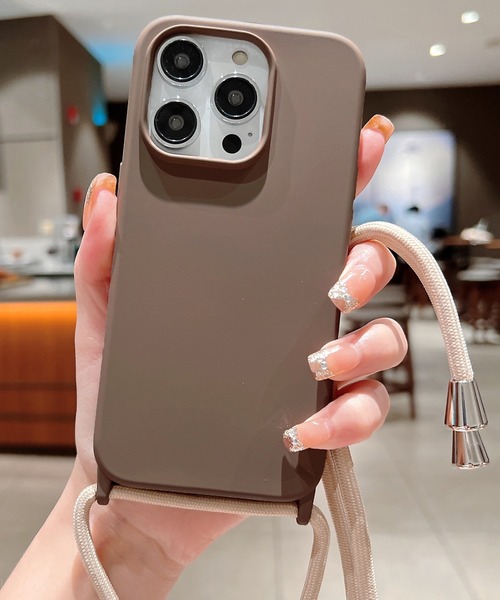 TeddyShop（テディショップ）の「【iPhone14 Pro用】推し色マットカラーネックストラップ付ケース（スマホケース/カバー・レディース・ブラック/ブラウン/ピンク/グリーン/パープル・ONE SIZE）」の3枚目の写真