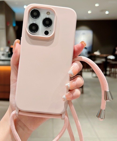 TeddyShop（テディショップ）の「【iPhone14 Pro用】推し色マットカラーネックストラップ付ケース（スマホケース/カバー・レディース・ブラック/ブラウン/ピンク/グリーン/パープル・ONE SIZE）」の5枚目の写真