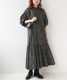 ネイビーフローラルシャーリングワンピース