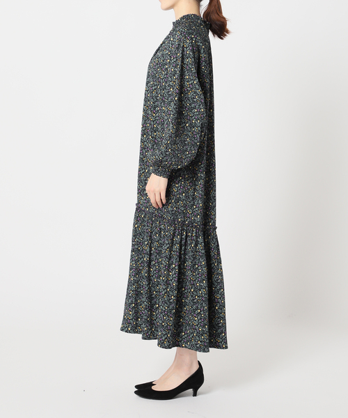 JOURNAL STANDARD relume(ジャーナルスタンダード レリューム)の「ネイビーフローラルシャーリングワンピース(ワンピース・レディース・ネイビー/ダークブルー・FREE)」の11枚目の写真