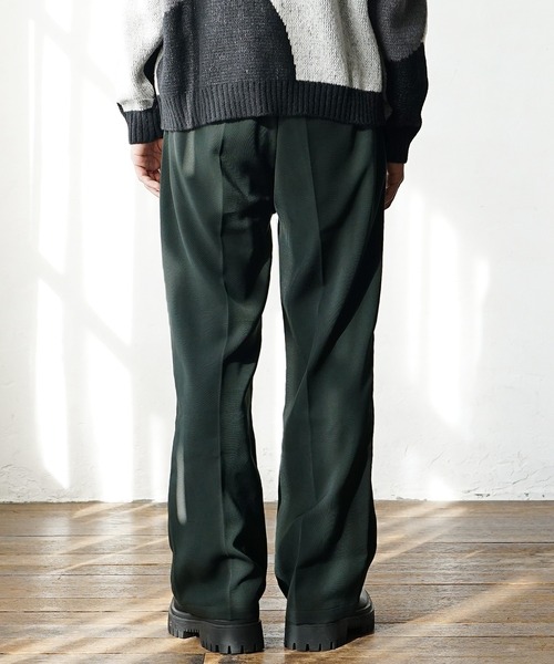 MinoriTY（マイノリティ）の「【MinoriTY】センタープレスセミフレアパンツ スラックス シューカットパンツ 夏服（スラックス・メンズ・ブラウン/ブラック/グリーン/チャコール・M/L/S）」の17枚目の写真