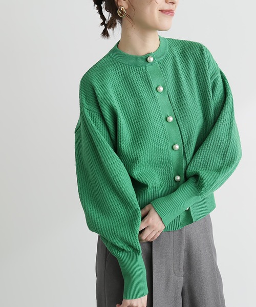 N.(N. Natural Beauty Basic)(エヌエヌナチュラルビューティーベーシック)の「◆パールボタンカノコニットカーディガン(カーディガン/ボレロ・レディース・ブラック/オフホワイト/ピンク/ライトグリーン・MEDIUM)」の4枚目の写真