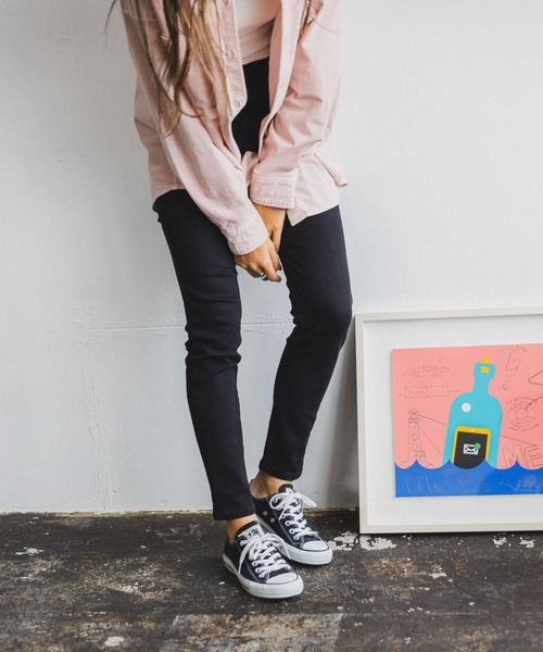 BAYFLOW(ベイフロー)の「スキニージーンズ23SS(デニムパンツ・レディース・ライトブルー/ブラック/オフホワイト/ブルー・24inch/25inch/26inch/23inch/22inch)」の2枚目の写真