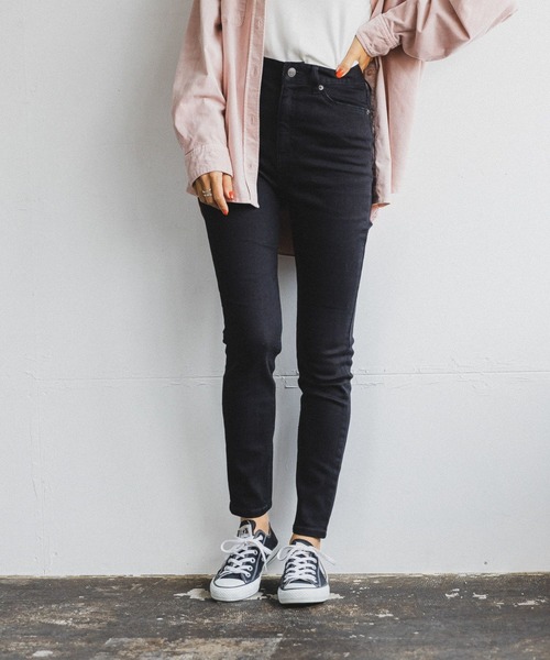 BAYFLOW(ベイフロー)の「スキニージーンズ23SS(デニムパンツ・レディース・ライトブルー/ブラック/オフホワイト/ブルー・24inch/25inch/26inch/23inch/22inch)」の18枚目の写真