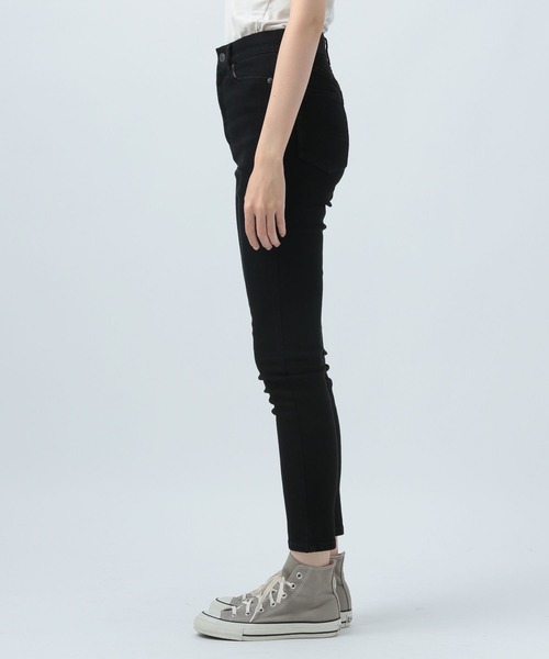 BAYFLOW(ベイフロー)の「スキニージーンズ23SS(デニムパンツ・レディース・ライトブルー/ブラック/オフホワイト/ブルー・24inch/25inch/26inch/23inch/22inch)」の13枚目の写真