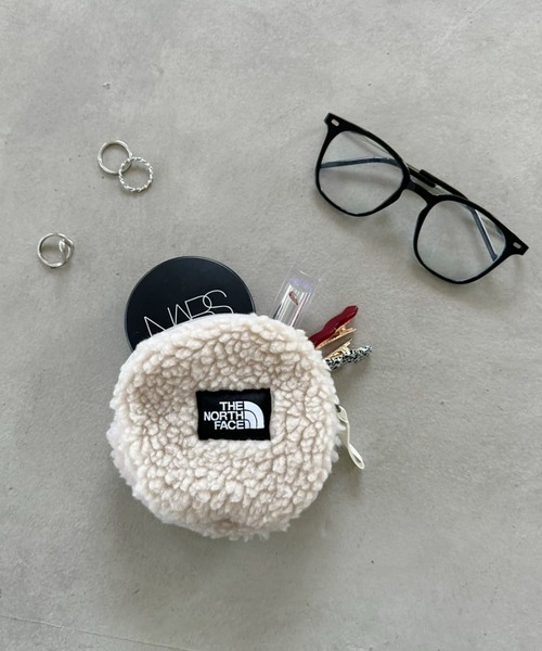 THE NORTH FACE（ザノースフェイス）の「国内未発売 THE NORTH FACE(ザ・ノースフェイス)/ラウンド型 ふわふわボア ミニポーチ コインケース/FLEECE POUCH ROUND（ポーチ・レディース・ブラック/クリーム・FREE）」の15枚目の写真