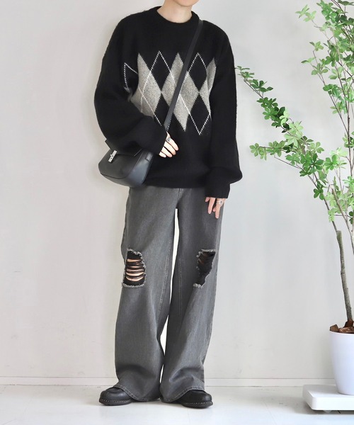 WONDER WONDER（ワンダーワンダー）の「ダメージデニムワイドフレアパンツ / RIPPED DENIM PANTS【セットアップ対応】（デニムパンツ・メンズ・ブラック/ブルー・S/M/L）」の11枚目の写真