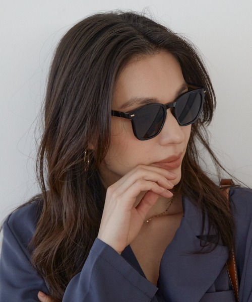 ACYM（アシーム）の「Light lens サングラス（サングラス・レディース・ブラック/ベージュ・FREE）」の2枚目の写真