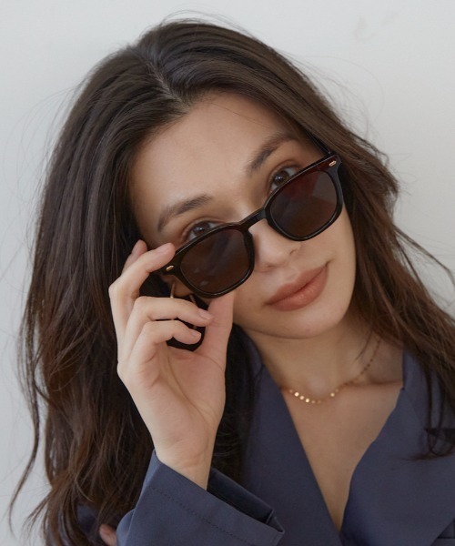 ACYM（アシーム）の「Light lens サングラス（サングラス・レディース・ブラック/ベージュ・FREE）」の3枚目の写真