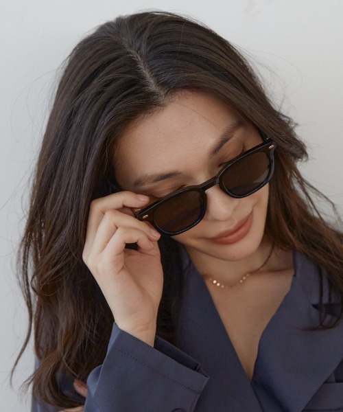 ACYM（アシーム）の「Light lens サングラス（サングラス・レディース・ブラック/ベージュ・FREE）」の4枚目の写真