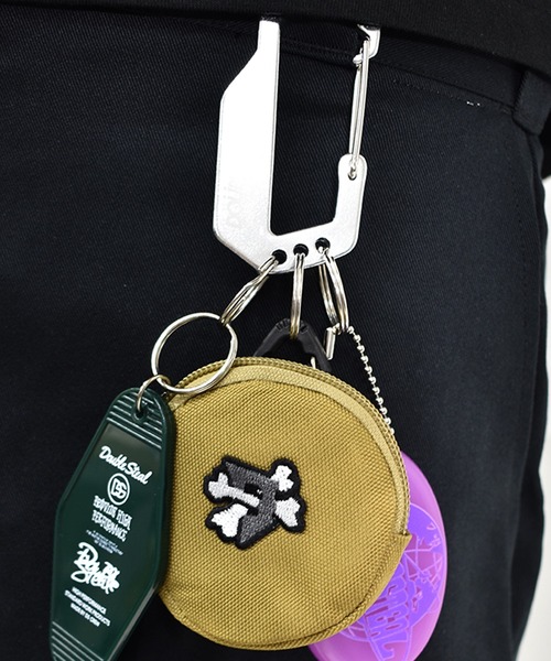 DOUBLE STEAL(ダブルスティール)の「Carabiner(キーホルダー・メンズ・シルバー/ブラック/レッド・FREE)」の6枚目の写真