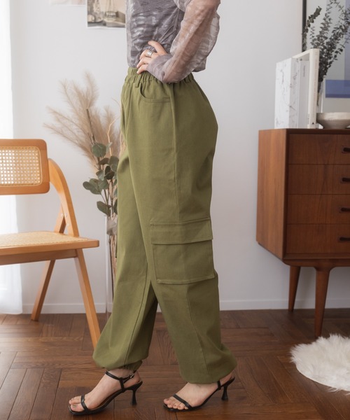 Ada.(エイダ)の「ぐるゴム 2way カーゴパンツ(カーゴパンツ・レディース・ベージュ/ブラック/カーキ・L/M)」の21枚目の写真
