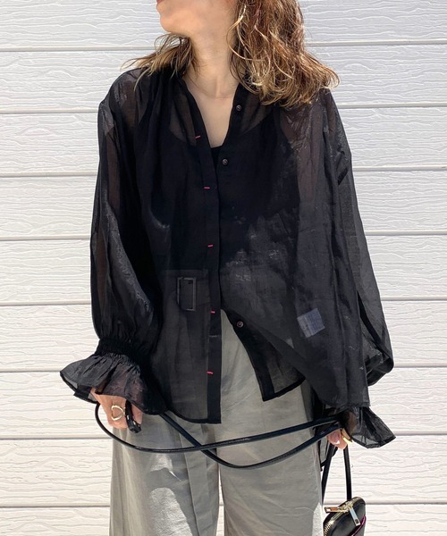 Q（キュー）の「バンドカラーシャーリングブラウス（シャツ/ブラウス・レディース・ブラック/ホワイト/マスタード・MEDIUM）」の3枚目の写真