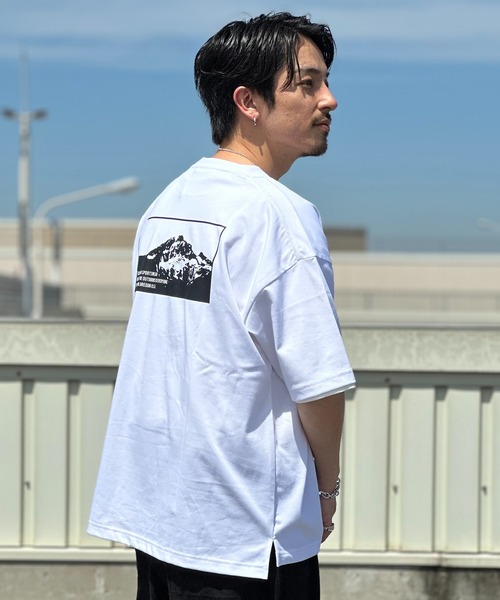 Columbia(コロンビア)の「WEB限定 Columbia JAMES BROOK SHORT SLEEVE TEE(Tシャツ/カットソー・メンズ・ホワイト/グリーン/ブラック・M/L)」の4枚目の写真