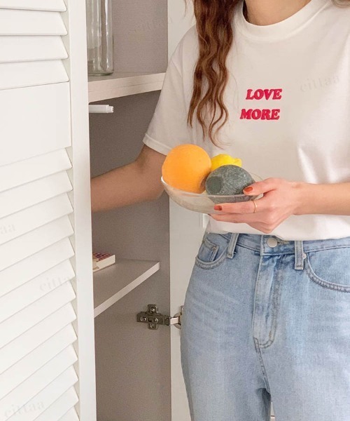 Dalfwin（ダールフィン）の「韓国ファッション LOVEMORE発泡ロゴ半袖Tシャツ（Tシャツ/カットソー・レディース・イエロー/ブラック/アイボリー・FREE）」の8枚目の写真