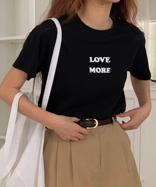 Dalfwin（ダールフィン）の「韓国ファッション LOVEMORE発泡ロゴ半袖Tシャツ（Tシャツ/カットソー・レディース・イエロー/ブラック/アイボリー・FREE）」の11枚目の写真