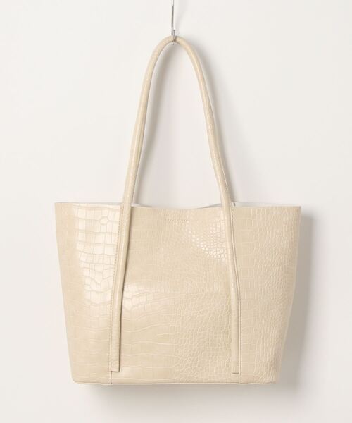 LUGG NAGG(ラグナグ)の「【adottona/アドット】軽量・型押しシンプルトートバッグ(トートバッグ・レディース・アイボリー/ブラック・FREE)」の1枚目の写真