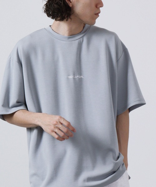 Red Cap Girl(レッドキャプガール)の「Red Cap Girl 冷感とろみポンチ バックイラスト ビッグシルエットスリット半袖Tシャツ(Tシャツ/カットソー・メンズ・ブラック系その他/グレイッシュベージュ/ホワイト/ホワイト系その他/ブルー系その他/ブラック/ブルー/ベージュ系その他・L/M)」の12枚目の写真