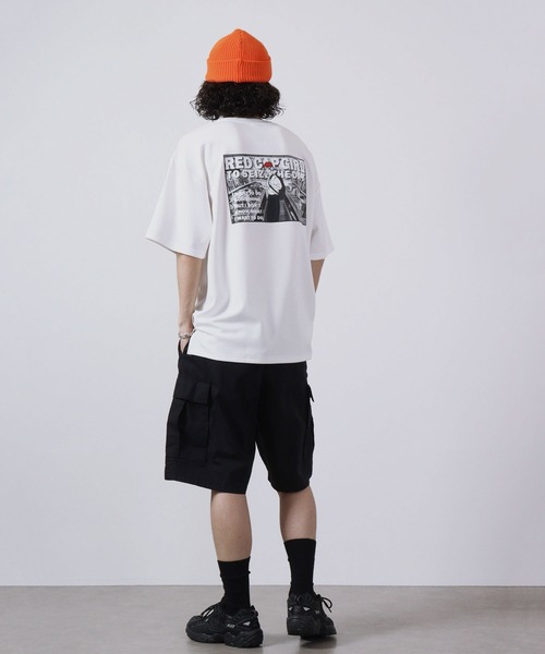 Red Cap Girl(レッドキャプガール)の「Red Cap Girl 冷感とろみポンチ バックイラスト ビッグシルエットスリット半袖Tシャツ(Tシャツ/カットソー・メンズ・ブラック系その他/グレイッシュベージュ/ホワイト/ホワイト系その他/ブルー系その他/ブラック/ブルー/ベージュ系その他・L/M)」の18枚目の写真