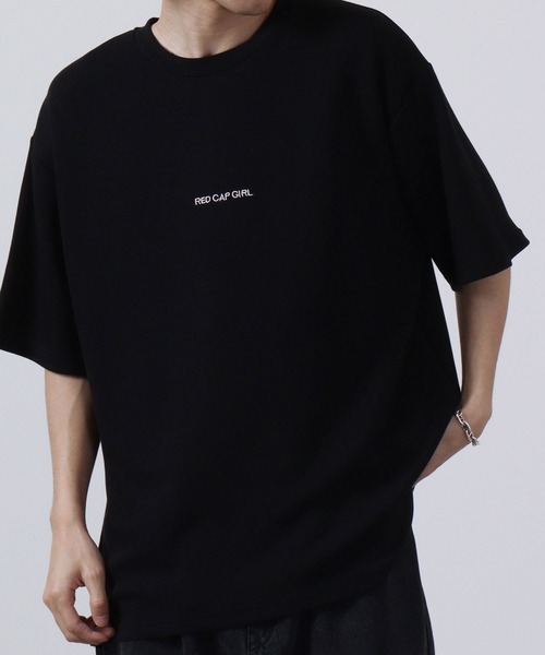 Red Cap Girl(レッドキャプガール)の「Red Cap Girl 冷感とろみポンチ バックイラスト ビッグシルエットスリット半袖Tシャツ(Tシャツ/カットソー・メンズ・ブラック系その他/グレイッシュベージュ/ホワイト/ホワイト系その他/ブルー系その他/ブラック/ブルー/ベージュ系その他・L/M)」の19枚目の写真