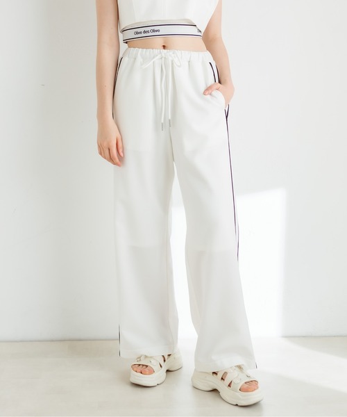 OLIVE des OLIVE（オリーブデオリーブ）の「サイドラインゆるワイド