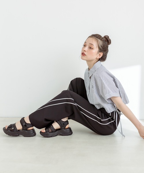 OLIVE des OLIVE(オリーブデオリーブ)の「サイドラインゆるワイドパンツ 1031020130(その他パンツ・レディース・ピンク/チャコールグレー/オフホワイト/ブラック・FREE)」の20枚目の写真