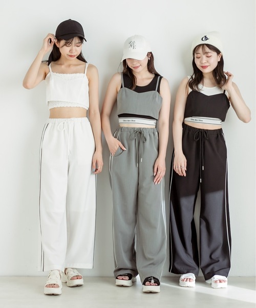 OLIVE des OLIVE(オリーブデオリーブ)の「サイドラインゆるワイドパンツ 1031020130(その他パンツ・レディース・ピンク/チャコールグレー/オフホワイト/ブラック・FREE)」の5枚目の写真