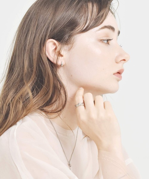 LHME(エルエイチエムイー)の「LHME ノットリング/サージカルステンレス316L(金属アレルギー対応)(リング・レディース・ゴールド/シルバー・9号/11号/13号/15号)」の11枚目の写真