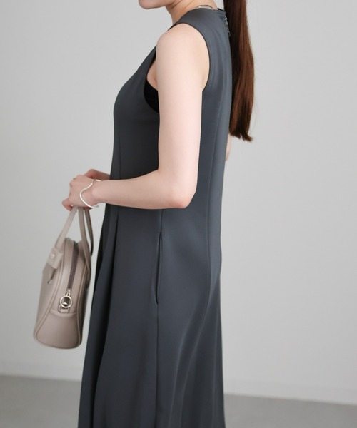 sakishimatokyo（サキシマトーキョー）の「ポンチタックノースリワンピース/フォーマル（ワンピース・レディース・ベージュ/ブラック/チャコールグレー・FREE）」の20枚目の写真