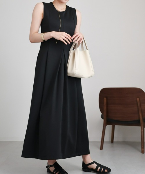 sakishimatokyo（サキシマトーキョー）の「ポンチタックノースリワンピース/フォーマル（ワンピース・レディース・ベージュ/ブラック/チャコールグレー・FREE）」の9枚目の写真