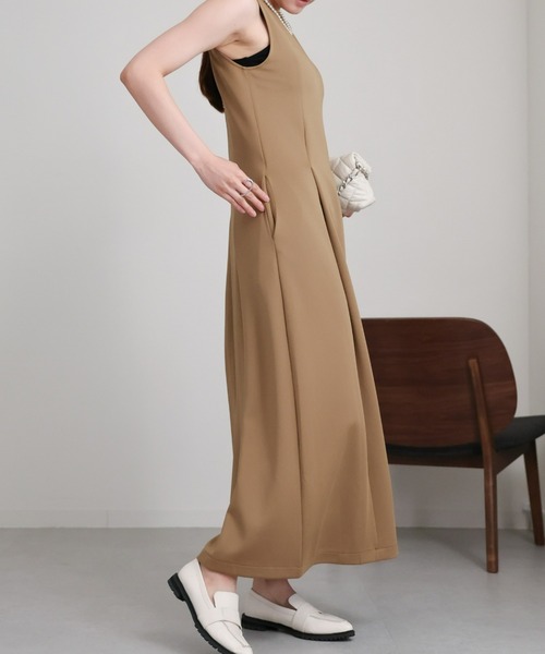 sakishimatokyo（サキシマトーキョー）の「ポンチタックノースリワンピース/フォーマル（ワンピース・レディース・ベージュ/ブラック/チャコールグレー・FREE）」の12枚目の写真