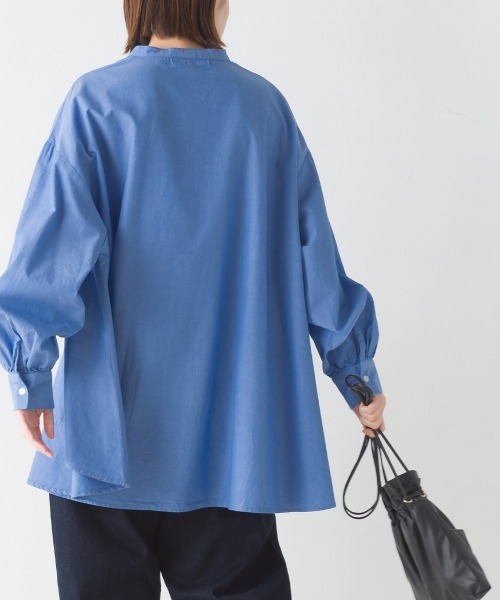 OMNES（オムネス）の「製品洗いブロード長袖フレアシャツ（シャツ/ブラウス・レディース・ブラック系その他/ブルー系その他/ホワイト/ブルー/ベージュ/ピンク・FREE）」の20枚目の写真