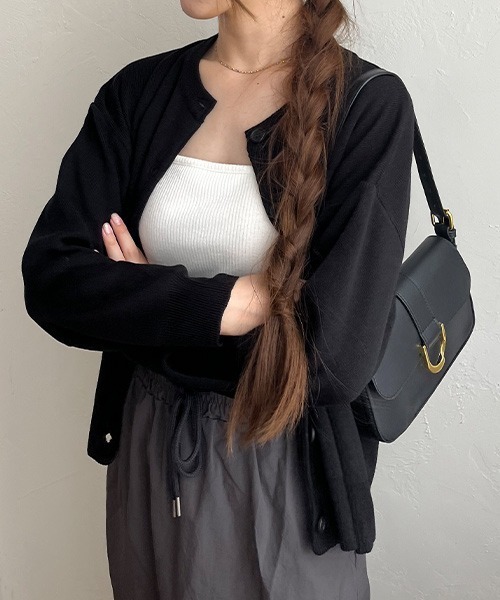 SallyLunn(サリーラン)の「【8色展開】ベーシッククルーネックカーディガン(カーディガン/ボレロ・レディース・ブラウン/イエロー/ブラック/レッド/ブルー/ピンク/クリーム/ネイビー・FREE)」の1枚目の写真