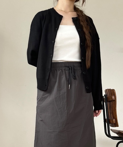 SallyLunn(サリーラン)の「【8色展開】ベーシッククルーネックカーディガン(カーディガン/ボレロ・レディース・ブラウン/イエロー/ブラック/レッド/ブルー/ピンク/クリーム/ネイビー・FREE)」の19枚目の写真