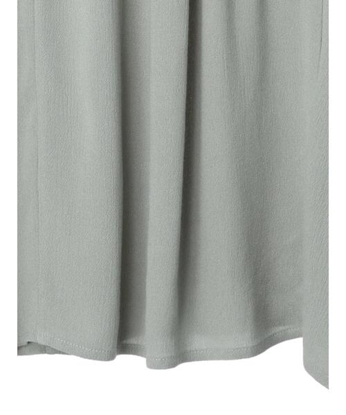 Petit fleur(プチフルール)の「・Petit Fleur ラッフルショルダーブラウス(シャツ/ブラウス・レディース・モカ/ブラック/グリーン・FREE)」の12枚目の写真