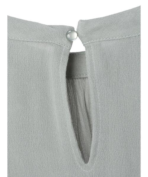 Petit fleur(プチフルール)の「・Petit Fleur ラッフルショルダーブラウス(シャツ/ブラウス・レディース・モカ/ブラック/グリーン・FREE)」の14枚目の写真