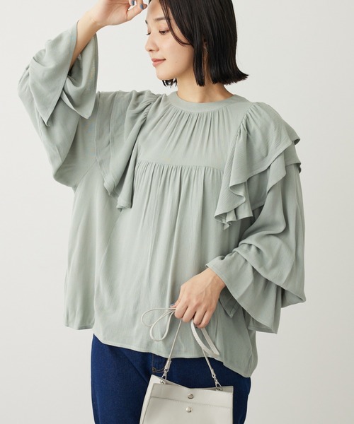 Petit fleur(プチフルール)の「・Petit Fleur ラッフルショルダーブラウス(シャツ/ブラウス・レディース・モカ/ブラック/グリーン・FREE)」の3枚目の写真