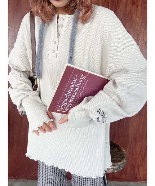 jumelle（ジュメロ）の「【フィンガーホール付き】basic over cutsew（Tシャツ/カットソー・レディース・グリーン/チャコールグレー・FREE）」の2枚目の写真