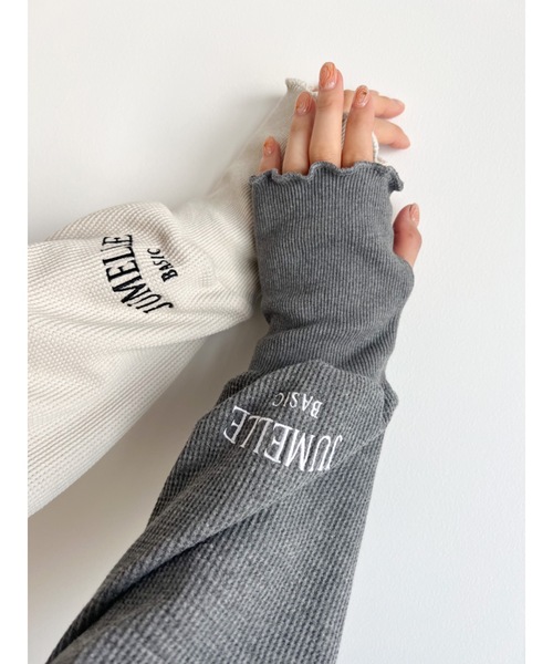 jumelle（ジュメロ）の「【フィンガーホール付き】basic over cutsew（Tシャツ/カットソー・レディース・グリーン/チャコールグレー・FREE）」の6枚目の写真