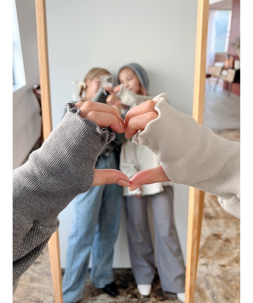 jumelle（ジュメロ）の「【フィンガーホール付き】basic over cutsew（Tシャツ/カットソー・レディース・グリーン/チャコールグレー・FREE）」の8枚目の写真