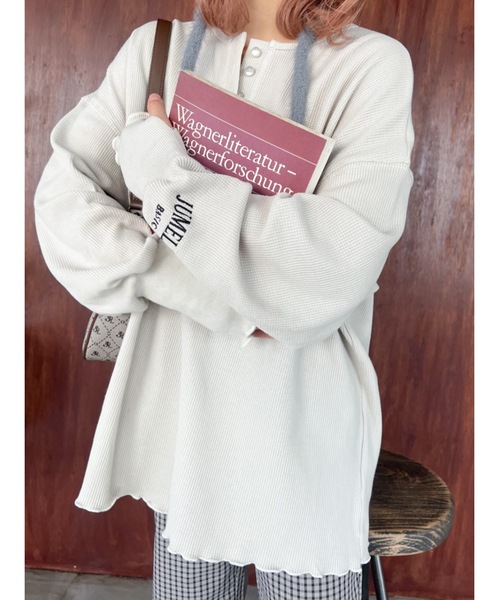 jumelle（ジュメロ）の「【フィンガーホール付き】basic over cutsew（Tシャツ/カットソー・レディース・グリーン/チャコールグレー・FREE）」の11枚目の写真