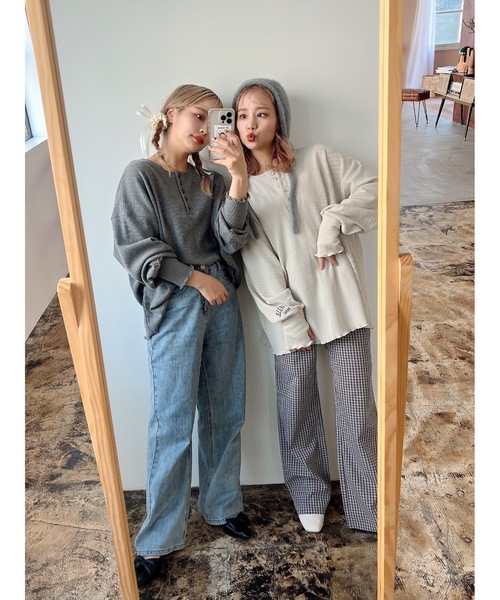 jumelle（ジュメロ）の「【フィンガーホール付き】basic over cutsew（Tシャツ/カットソー・レディース・グリーン/チャコールグレー・FREE）」の9枚目の写真