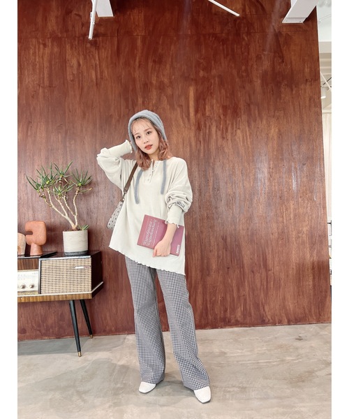 jumelle（ジュメロ）の「【フィンガーホール付き】basic over cutsew（Tシャツ/カットソー・レディース・グリーン/チャコールグレー・FREE）」の4枚目の写真