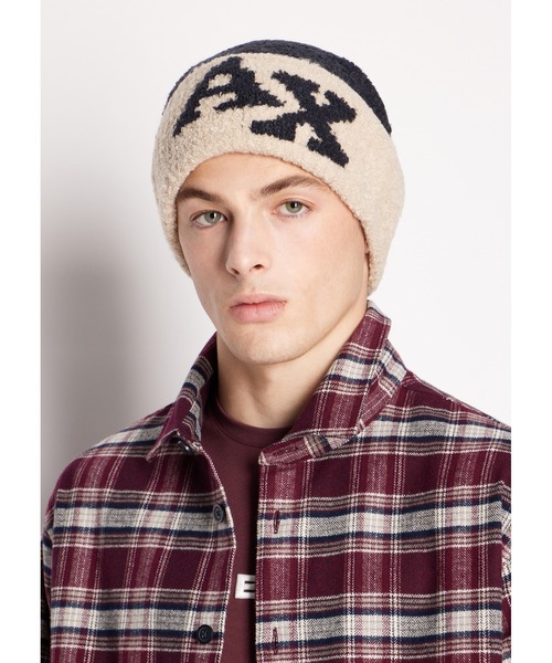 ARMANI EXCHANGE(アルマーニエクスチェンジ)の「【A|X アルマーニ エクスチェンジ】ビッグAXロゴ ニットキャップ(ニットキャップ/ビーニー・メンズ・ワインレッド/ネイビー・FREE)」の6枚目の写真